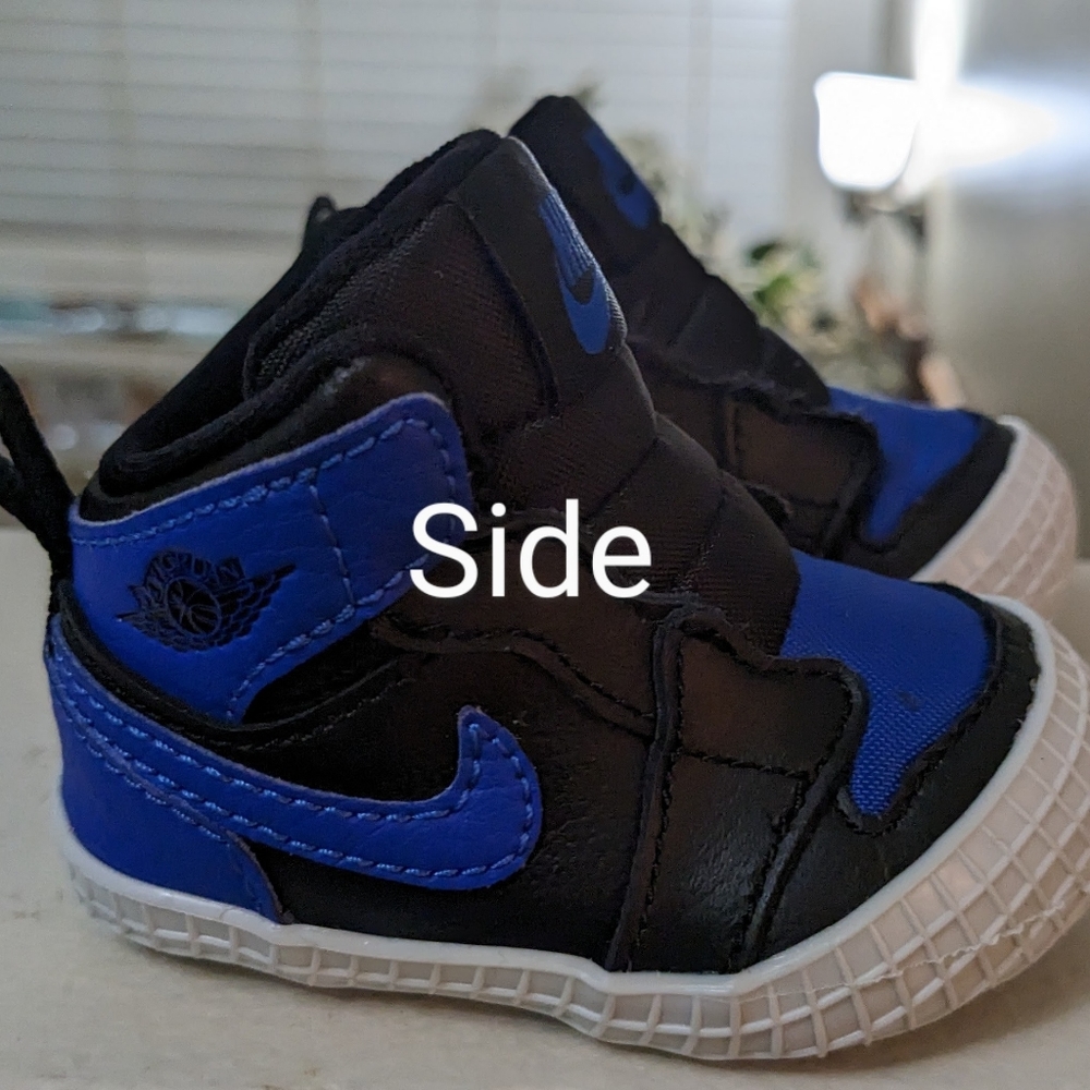3-6 month Nike blue shoes